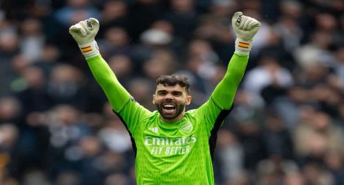 رسمياً.. ديفيد رايا يفوز بجائزة القفاز الذهبي في الدوري الإنجليزي